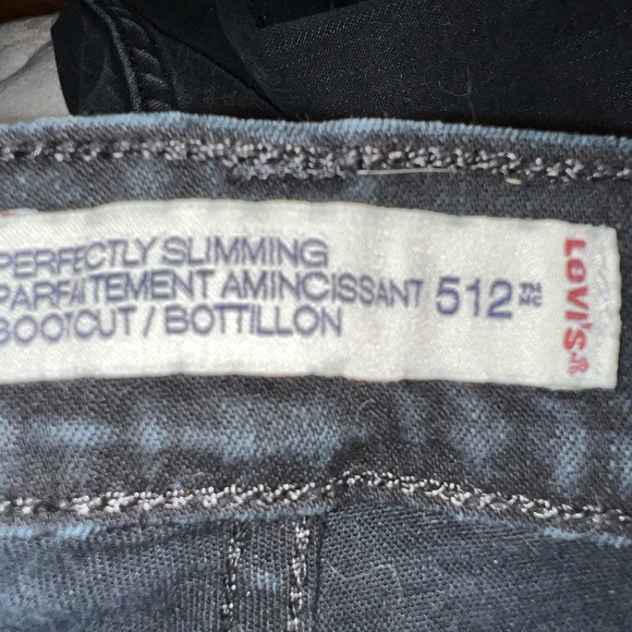 Levi’s Perfectly Slimming 512 Bootcut Jeans - Picture 5 of 9